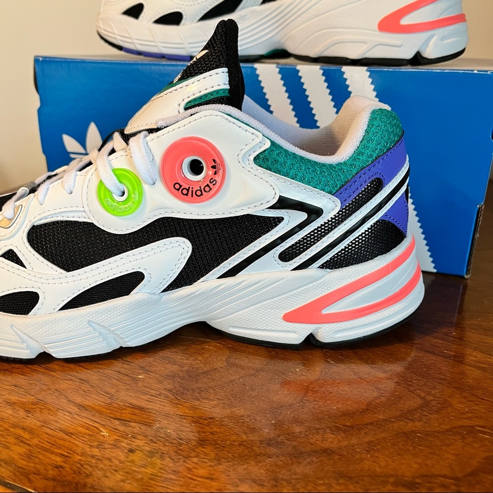 ADIDAS Women’s Astir Shoes - Picture 4 of 10